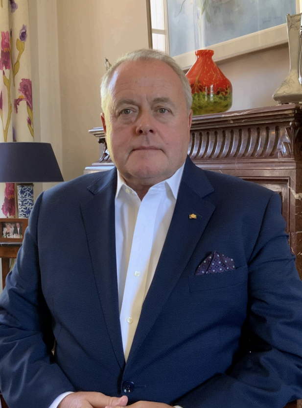 Alan Donnelly headshot